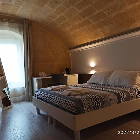 Hotel In & Out Matera Esterno foto